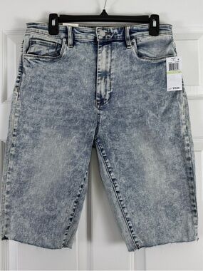 NEW Blank NYC Light Acid Wash Denim Jeans Shorts Size 30 Inseam 12 1/2”